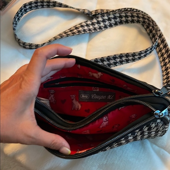 Lug Black and White Crossbody Bag with Houndstooth Pattern - Picture 2 of 3